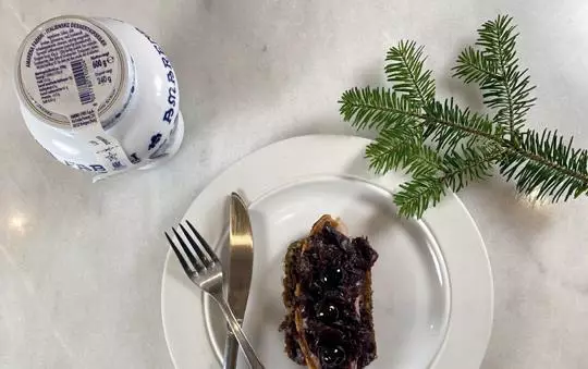 Flæskestegssmørrebrød med Amarena