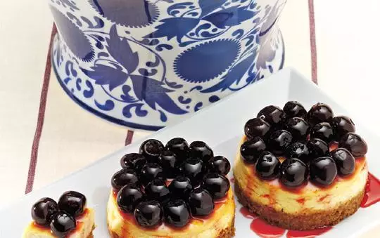 Bagte mini cheesecakes med Amarena